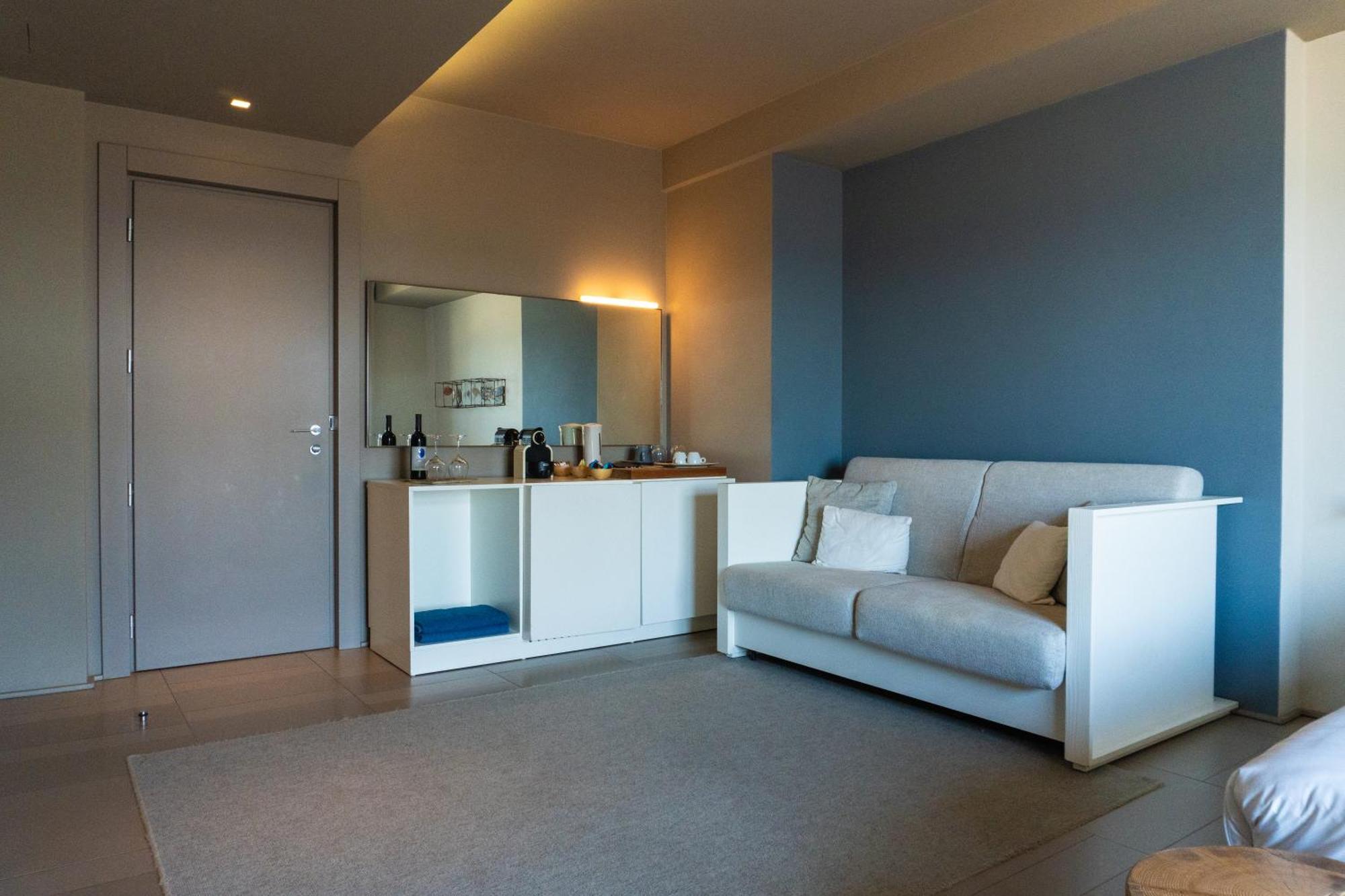 Deluxe Suite Spa Bath